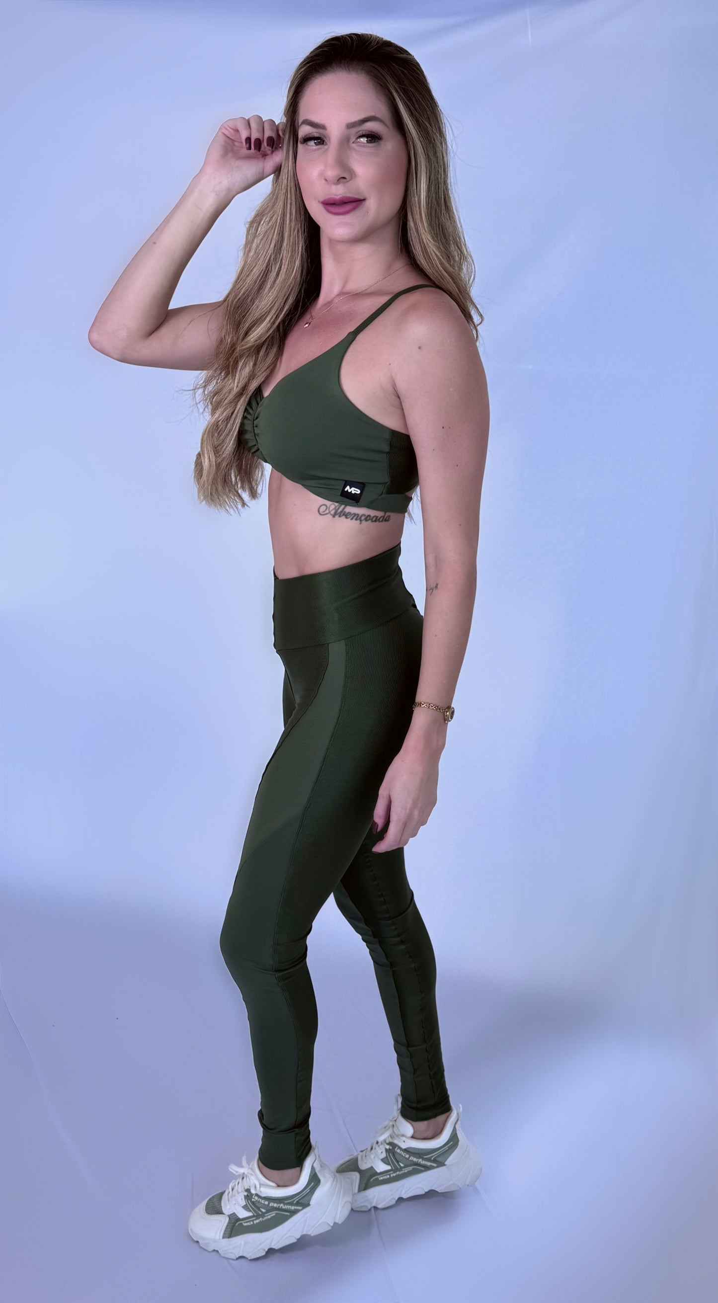 CONJUNTO DE CALÇA MILLA