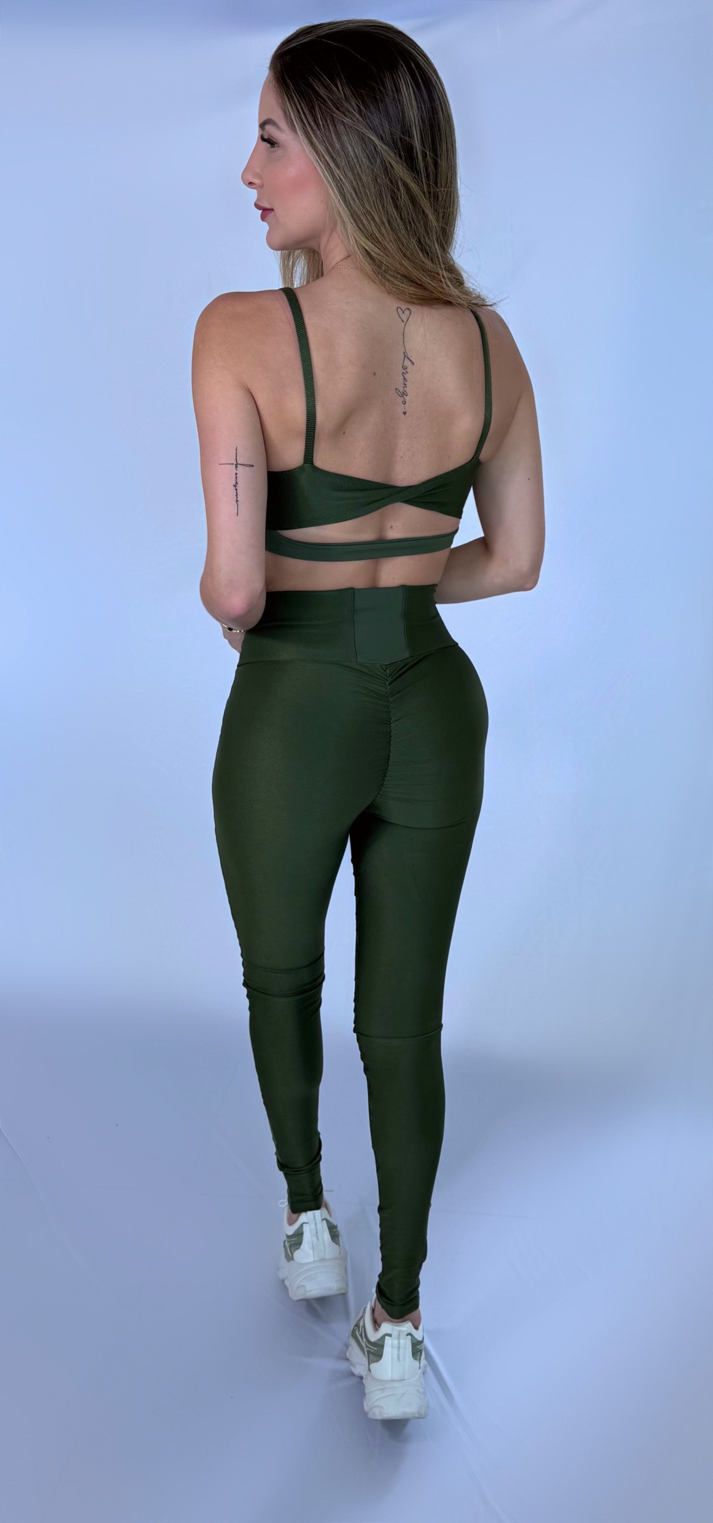 CONJUNTO DE CALÇA MILLA