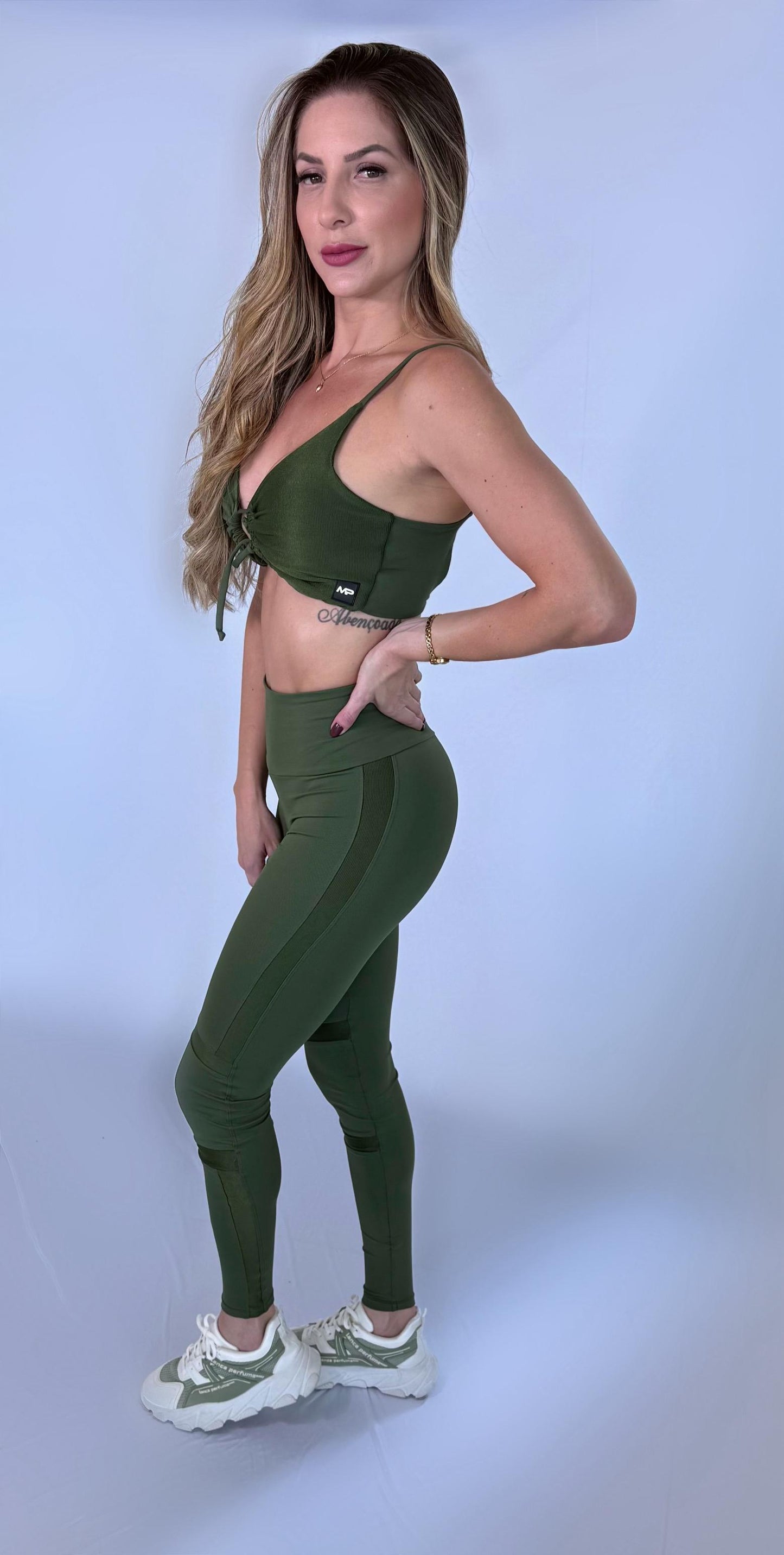 CONJUNTO DE CALÇA GABRIELA