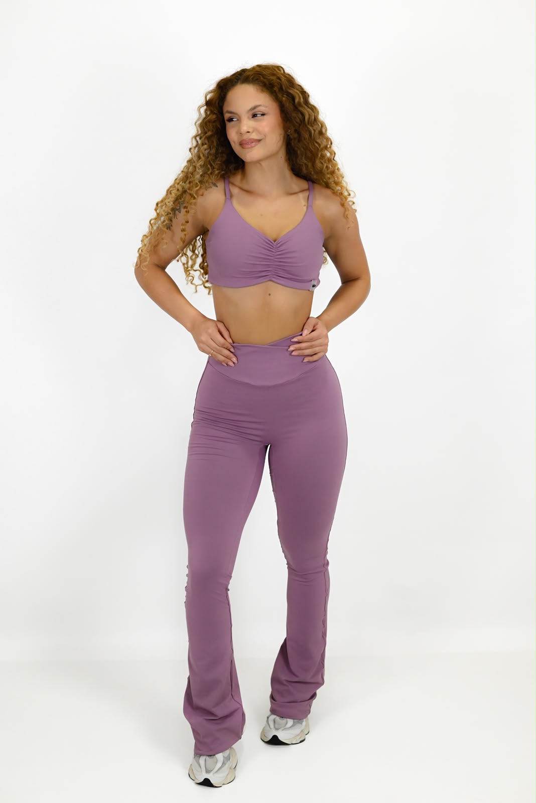 CALÇA FLARE