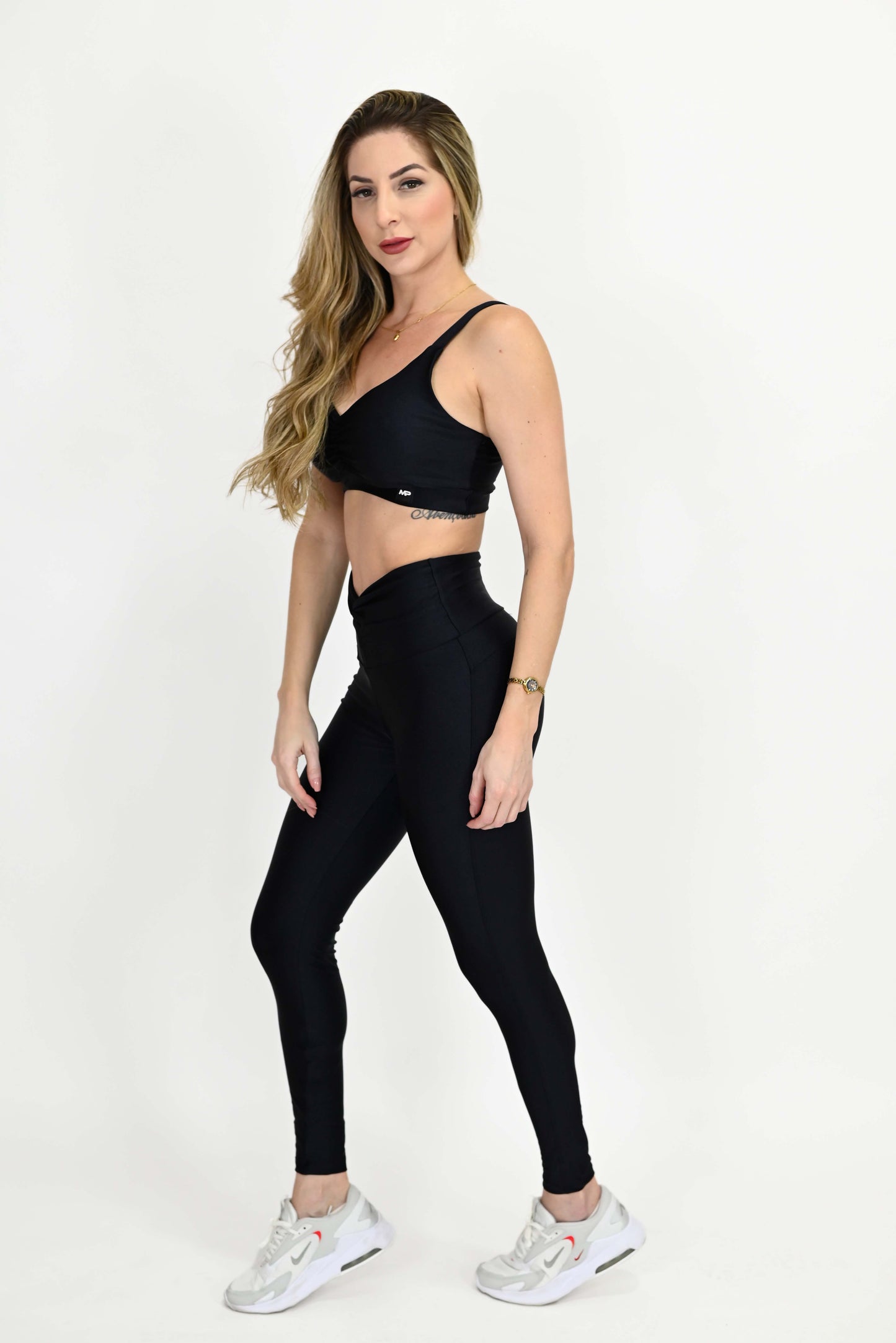 CONJUNTO DE CALÇA SOPHIA